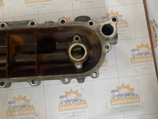 Крышка масляного радиатора мотора Iveco Stralis (01.02-) 504013565