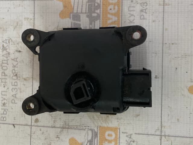 Моторчик заслонки печки Iveco Stralis 0132801143
