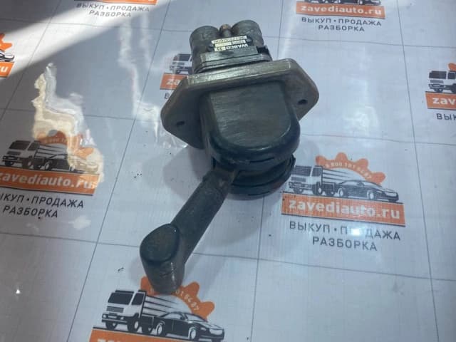 Кран ручного тормоза Daf 